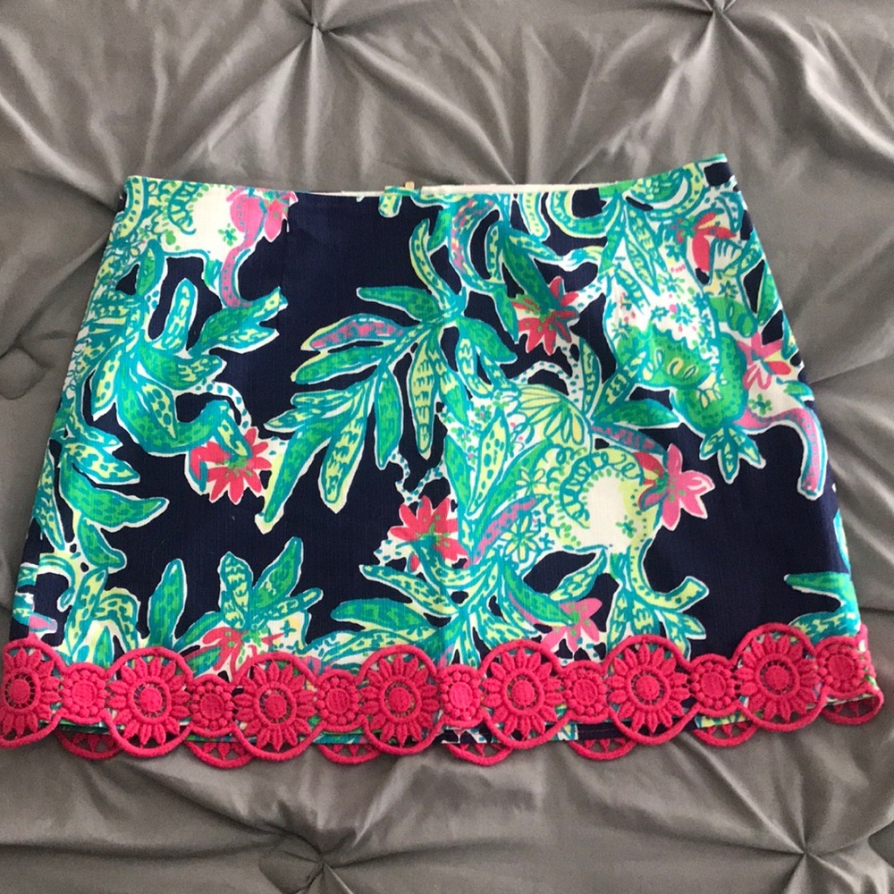 Excellent Condition Trunk Show Lilly Skirt